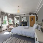 Pass The Keys Beautiful 3 Bedroom Family Home