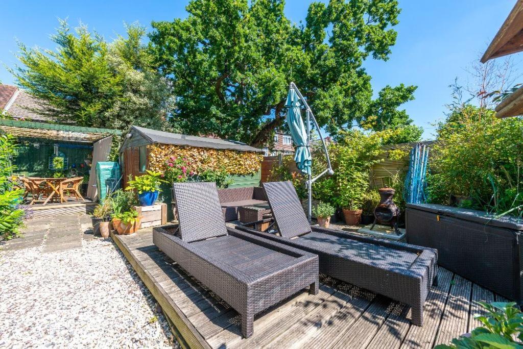 Pass The Keys Beautiful 3 Bedroom Family * London